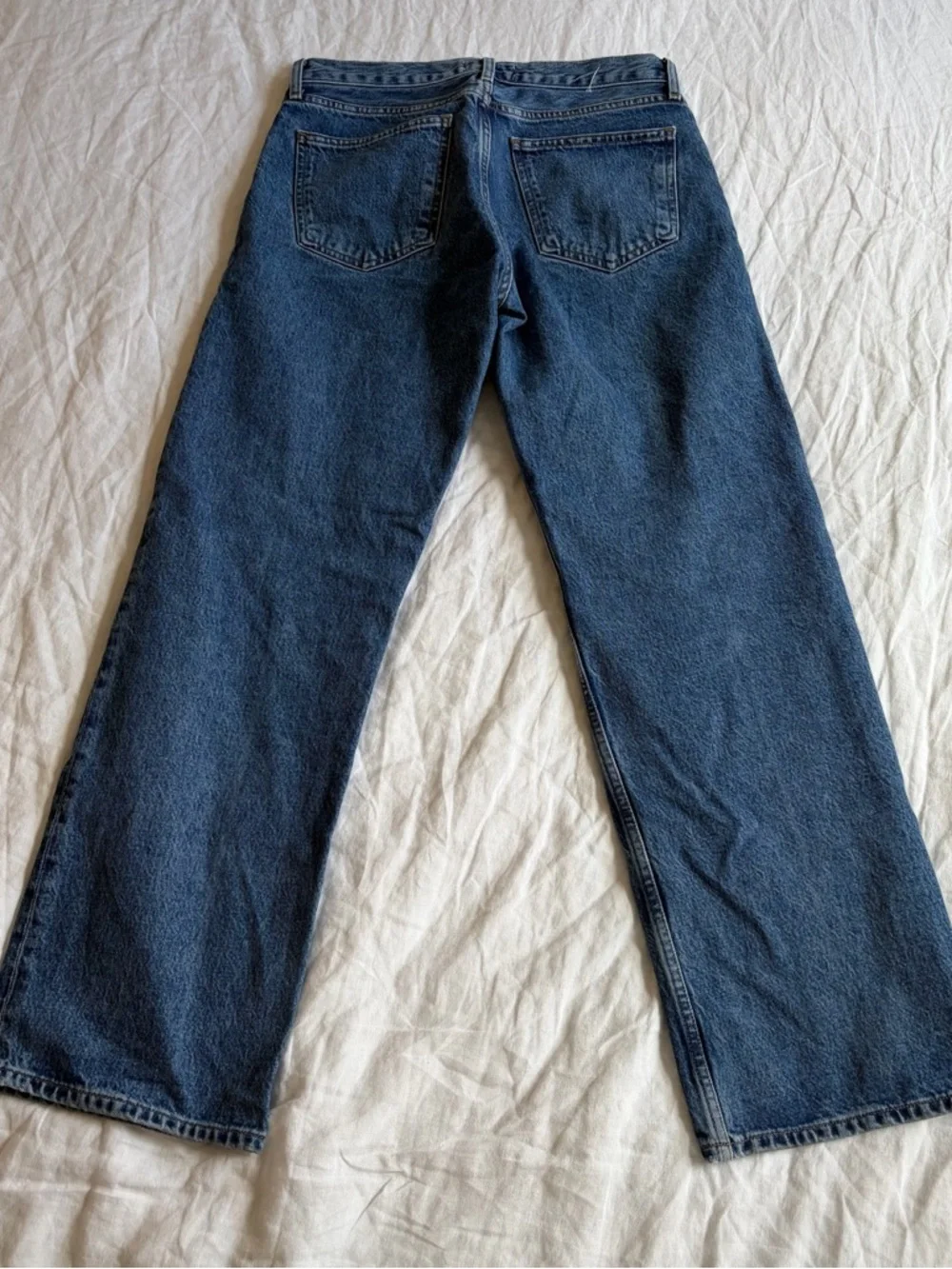 Agolde Low Rise Loose Jeans in Charge - Picture 4 of 9